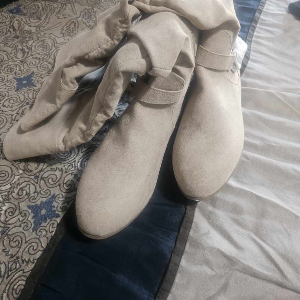 Women's Tan Suede Ankle Boots